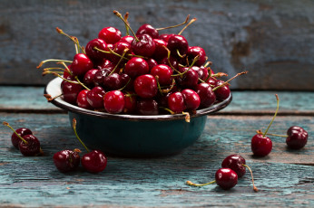 Картинка еда вишня +черешня фрукты лето спелая сочная черешня миска