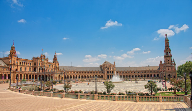 Обои картинки фото plaza de espa&, 241,  seville,  spain, города, севилья , испания, галерея, дворец
