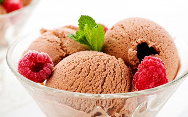 Обои картинки фото еда, мороженое,  десерты, сладкое, десерт, dessert, sweet, шоколад, малина, ice, cream, chocolate, raspberry, berry
