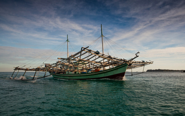 Обои картинки фото indonesia, корабли, другое, индонезия, море, рыболовное, судно