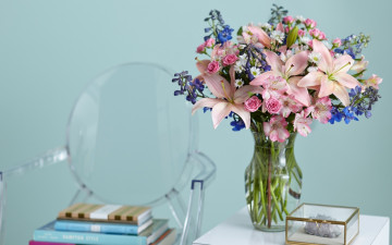 Картинка цветы букеты +композиции книги лилии ваза букет розы ромашки