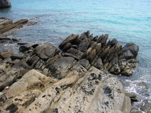 Картинка природа побережье море камни берег скалы