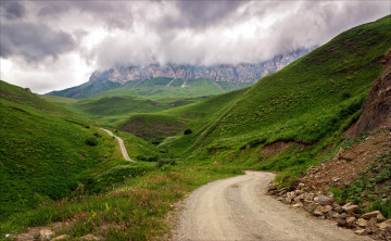 Картинка природа дороги горы облака дорога камни