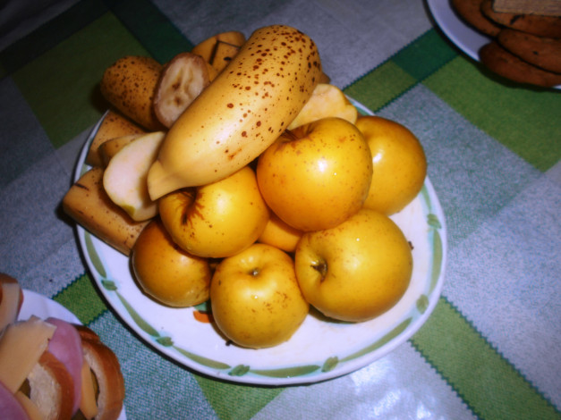 Обои картинки фото еда, бананы, печенье, вафли