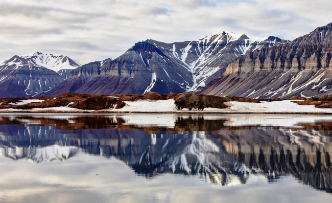 Обои картинки фото шпицберген,  норвегия, природа, побережье, море, берег, снег, горы