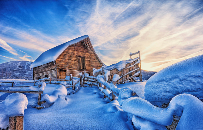 Обои картинки фото города, - здания,  дома, дом, забор, снег, зима