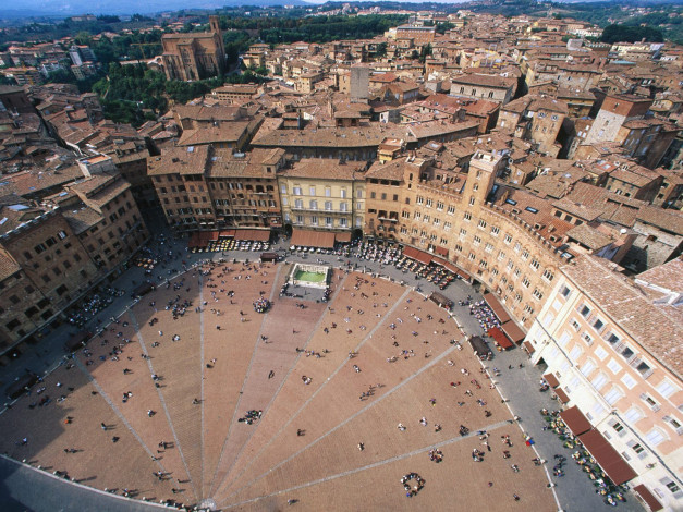 Обои картинки фото aerial, view, of, piazza, del, campo, siena, italy, города
