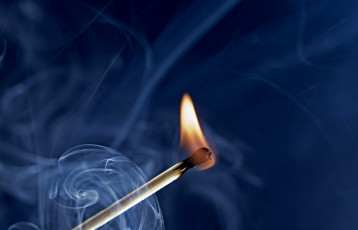Картинка разное курительные принадлежности спички спичка пламя