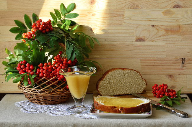Обои картинки фото еда, мёд, варенье, повидло, джем, хлеб, рябина, мед