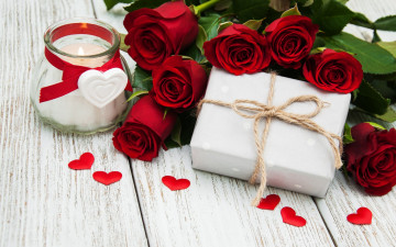 Картинка праздничные день+святого+валентина +сердечки +любовь красные розы roses gift flowers valentine`s day heart love бутоны red romantic