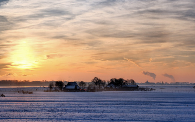 Обои картинки фото природа, зима, восход, снег, пейзаж, хутор, поле
