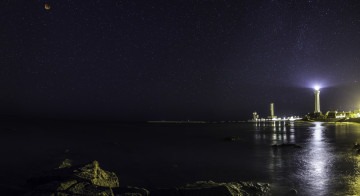 Картинка природа маяки свет море луна маяк звёздное небо ночь
