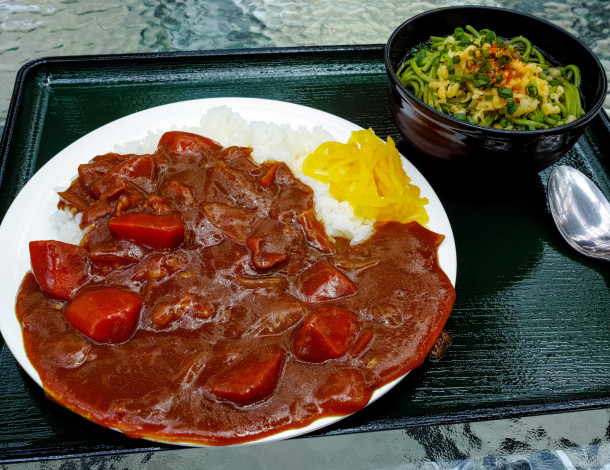 Обои картинки фото еда, вторые блюда, соус, мясо, рис, салат