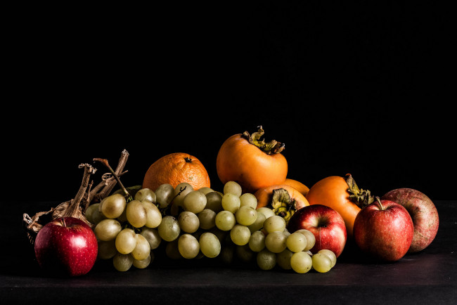 Обои картинки фото еда, фрукты,  ягоды, хурма, яблоки, апельсин, виноград