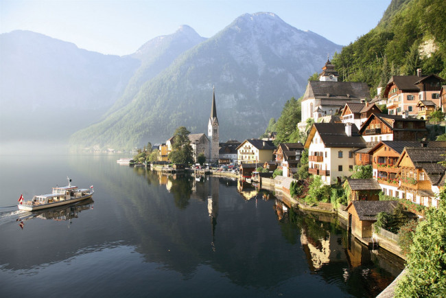 Обои картинки фото hallstatt,  upper austria, города, - пейзажи, катер, горы, озеро, башня, здания, дома