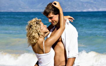 Картинка разное мужчина+женщина ласка влюбленные пляж море