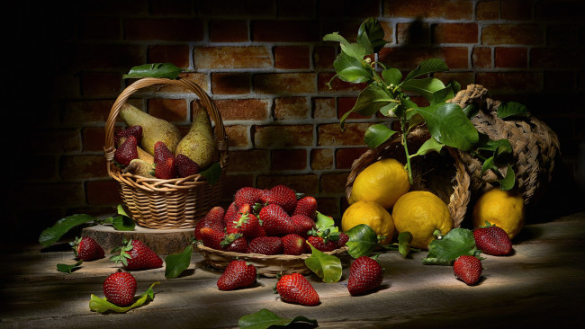 Обои картинки фото еда, фрукты,  ягоды, лимоны, клубника, груши