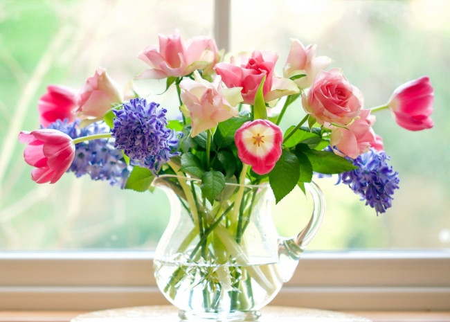Обои картинки фото цветы, букеты,  композиции, гиацинты, пионы, розы