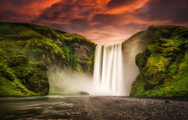 Обои картинки фото природа, водопады, небо, закат, река, горы, скогафосс, водопад, исландия, skogafoss, iceland