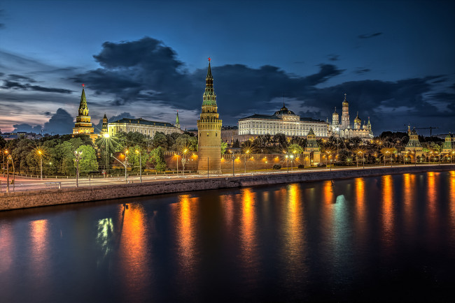 Обои картинки фото москва, города, москва , россия, ночь, река, набережная