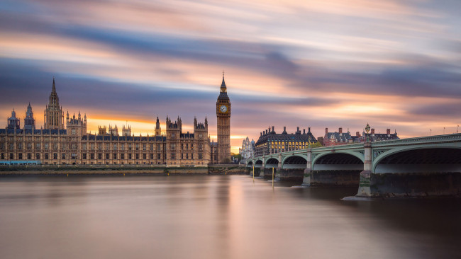 Обои картинки фото города, лондон , великобритания, небо, река, мост, биг, бен, город, лондон, вестминстер, англия, облака, выдержка