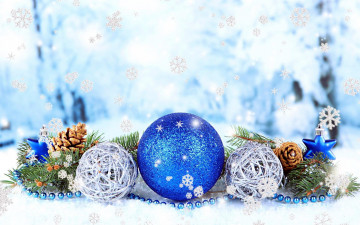 Картинка праздничные украшения снежинки шишки гирлянда шары