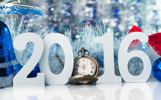 Обои картинки фото праздничные, - разное , новый год, мишура, часы, год, цифры, колокольчик