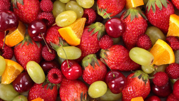 Картинка еда фрукты +ягоды клубника виноград вишни апельсин