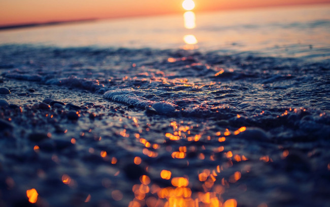 Обои картинки фото природа, восходы, закаты, пена, галька, океан, пляж