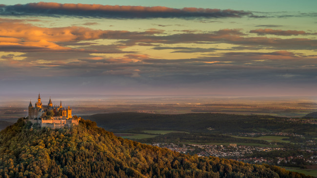 Обои картинки фото burg hohenzollern, города, - панорамы, простор, замок, холм
