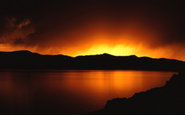 Картинка природа восходы закаты закат горы озеро небо тучи