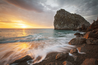 Картинка природа побережье море берег небо скалы крым солнце утро восход сергей шульга