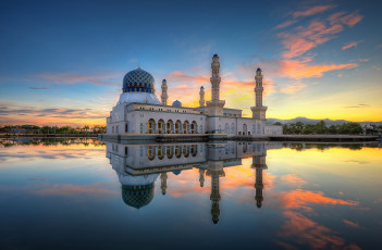 обоя города, - мечети,  медресе, облака, сабах, мечеть, likas, песок, дороги, кота-кинабалу, бэй, зеркало, малайзия, отражение, утро