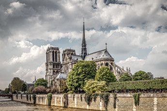 Картинка города -+католические+соборы +костелы +аббатства мост сена река франция париж облака собор