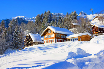 Картинка города -+здания +дома склон дома горы снег деревья природа зима