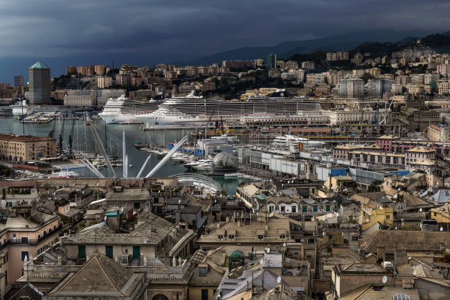 Обои картинки фото genoa,  italy, корабли, порты ,  причалы, город, порт, суда