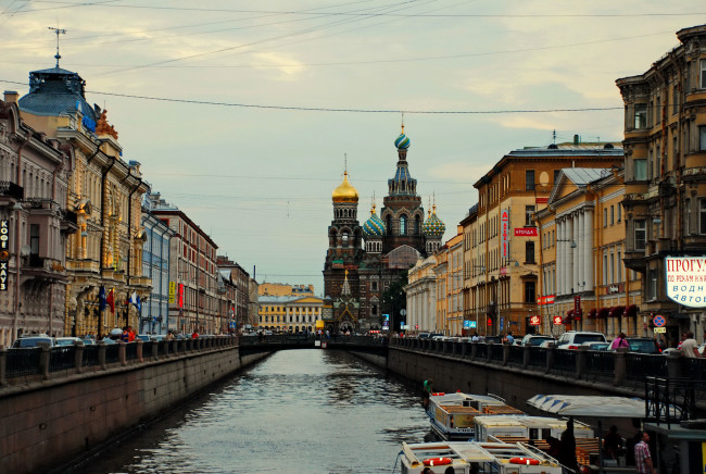 Обои картинки фото st petersburg - russia, города, санкт-петербург,  петергоф , россия, канал, собор