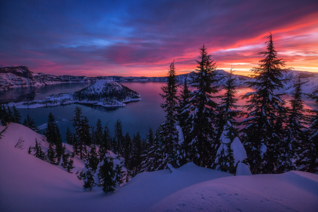 Обои картинки фото природа, восходы, закаты, снег, горы, озеро, вечер, зима, утро, вулкан