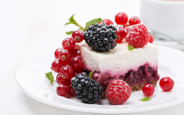 Картинка еда пирожные +кексы +печенье ягоды