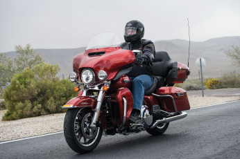 Картинка мотоциклы harley-davidson 2014 harley davidson flhtcu ultra classic electra glide красный трасса