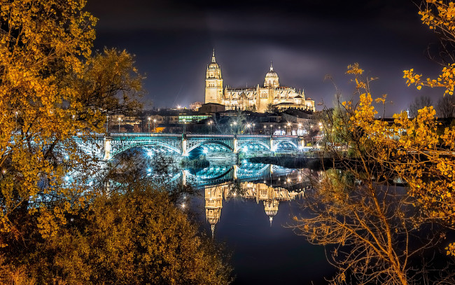 Обои картинки фото salamanca cathedral, tormes river, salamanca, spain, города, саламанка , испания, cathedral, tormes, river