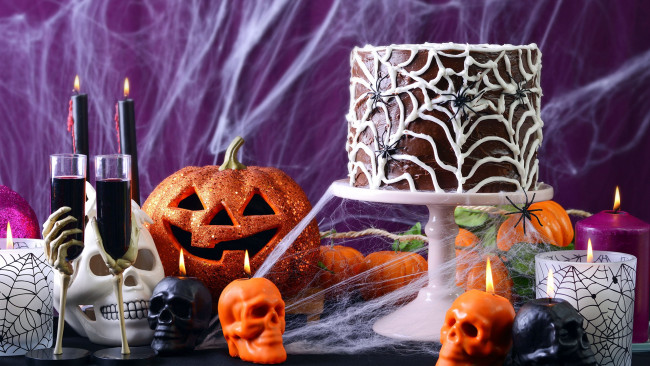 Обои картинки фото праздничные, хэллоуин, череп, бокалы, свечи, торт, тыква