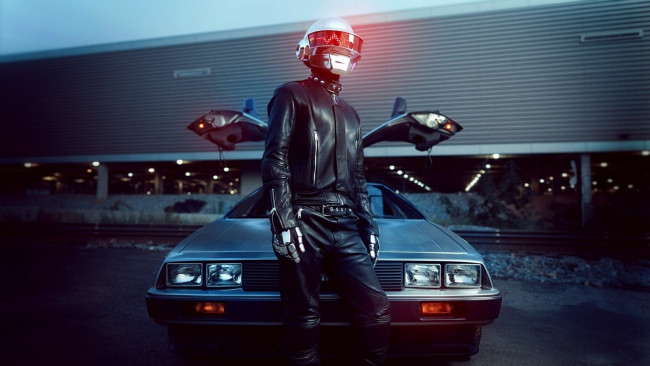 Обои картинки фото музыка, deadmau5, человек, шлем, машина
