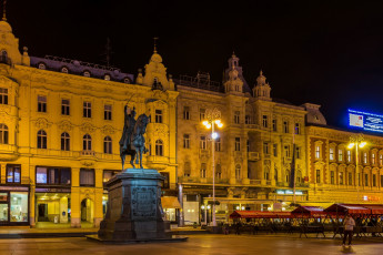 Картинка загреб города -+огни+ночного+города человек здание ночь памятник конь