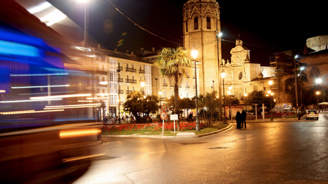 Обои картинки фото города, валенсия , испании, улица, вечер, огни