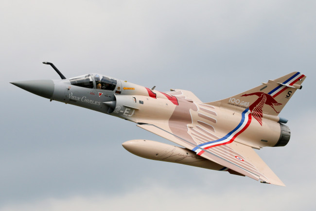 Обои картинки фото dassault mirage 2000, авиация, боевые самолёты, истребитель