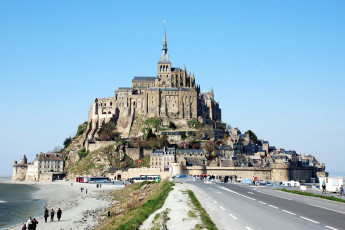 Картинка города крепость+мон-сен-мишель+ франция крепость