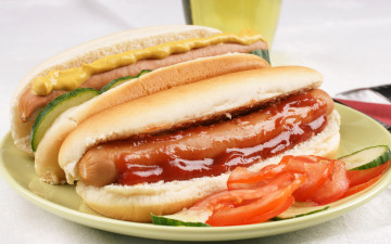 Картинка еда бутерброды гамбургеры канапе кетчуп помидоры горчица булочка сосиски огурцы