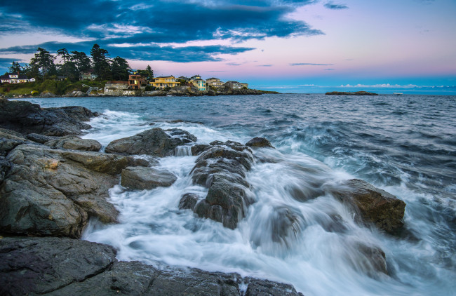 Обои картинки фото природа, побережье, океан, бухта, камни, волны, тучи, горизонт