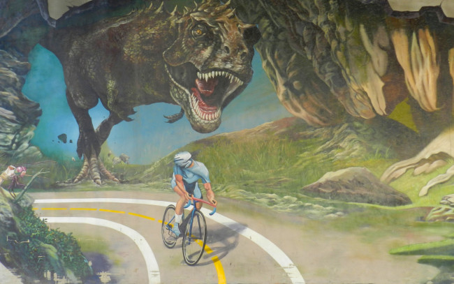 Обои картинки фото юмор и приколы, велосипедист, погоня, дорога, динозавр, тираннозавр